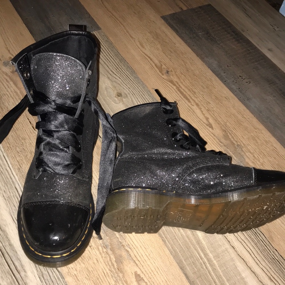 Black glitter docs